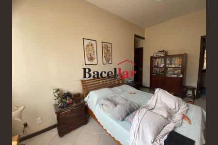 Apartamento à venda com 125m², 4 quartos e 1 vaga