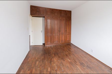 Quarto 2 de apartamento para alugar com 2 quartos, 60m² em Alto Caiçaras, Belo Horizonte