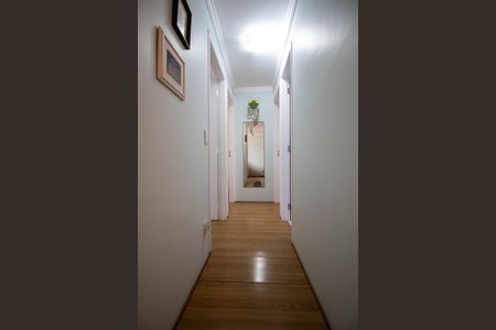 Corredor  de apartamento à venda com 3 quartos, 62m² em Vila Progredior, São Paulo