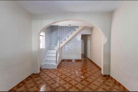 Casa à venda com 4 quartos, 164m² em Taboão, Diadema