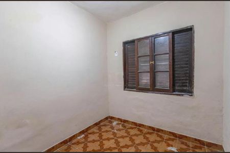 Casa à venda com 4 quartos, 164m² em Taboão, Diadema