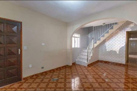 Casa à venda com 4 quartos, 164m² em Taboão, Diadema