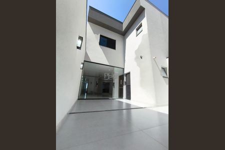 Casa à venda com 200m², 3 quartos e 4 vagas