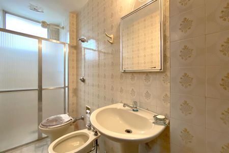 Apartamento à venda com 90m², 3 quartos e 1 vaga Apartamento à venda com 90m², 3 quartos e 1 vagaBanheiro