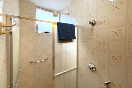 Apartamento à venda com 90m², 3 quartos e 1 vaga Apartamento à venda com 90m², 3 quartos e 1 vagaBanheiro da Suíte 1