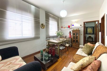 Sala de apartamento à venda com 3 quartos, 90m² em Sion, Belo Horizonte