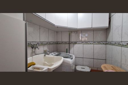 Casa à venda com 126m², 3 quartos e 1 vagaÁrea de Serviço 