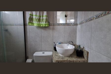 Casa à venda com 126m², 3 quartos e 1 vagaBanheiro Suíte 2