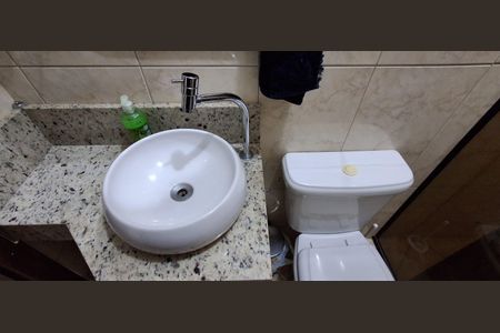 Casa à venda com 126m², 3 quartos e 1 vagaBanheiro Suíte 1