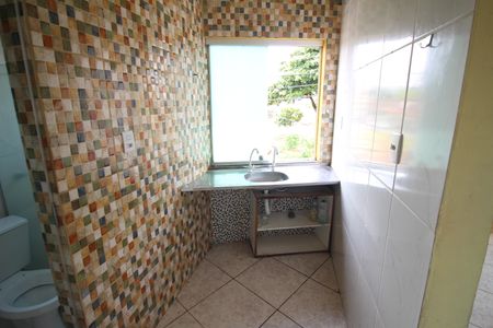 Casa para alugar com 60m², 2 quartos e 2 vagasCozinha