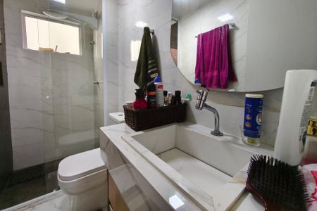 Apartamento à venda com 58m², 2 quartos e 1 vaga Apartamento à venda com 58m², 2 quartos e 1 vagaBanheiro
