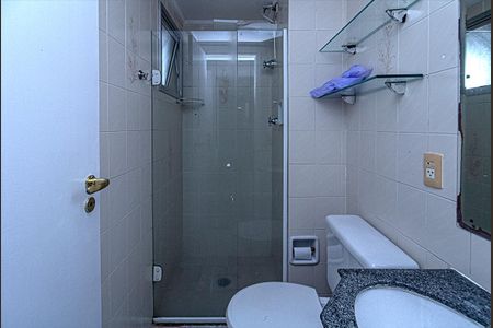 Apartamento à venda com 65m², 2 quartos e 2 vagasbanheiro social_2