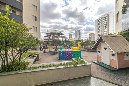 Apartamento à venda com 65m², 2 quartos e 2 vagasplay ground_4