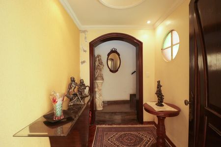 Casa para alugar com 150m², 2 quartos e 2 vagasEntrada