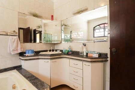 Casa para alugar com 150m², 2 quartos e 2 vagasBanheiro da Suíte 2