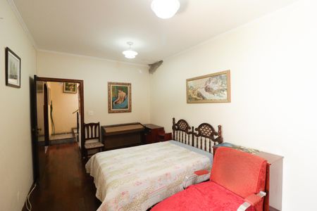 Casa para alugar com 150m², 2 quartos e 2 vagasSuíte