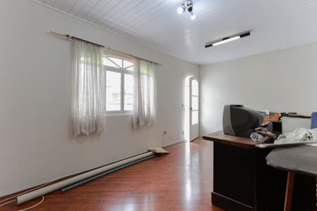 Casa para alugar com 150m², 2 quartos e 2 vagasEscritório