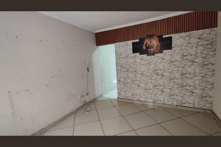 Sala de casa de condomínio para alugar com 2 quartos, 72m² em Jardim Lourdes, Ferraz de Vasconcelos