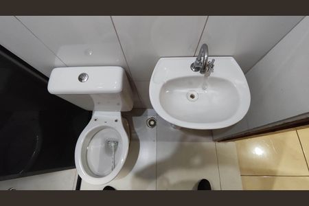 Casa de condomínio para alugar com 72m², 2 quartos e 1 vagaBanheiro