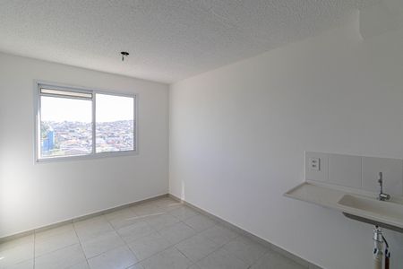 Sala/Cozinha/Área de Serviço  de apartamento para alugar com 2 quartos, 32m² em Guaianases, São Paulo