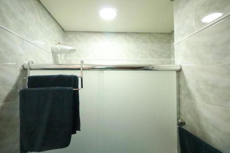 Casa à venda com 224m², 2 quartos e 5 vagas Casa à venda com 224m², 2 quartos e 5 vagasBanheiro da Suíte 1