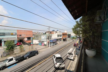 Casa à venda com 224m², 2 quartos e 5 vagas Casa à venda com 224m², 2 quartos e 5 vagasVaranda da Suíte 2