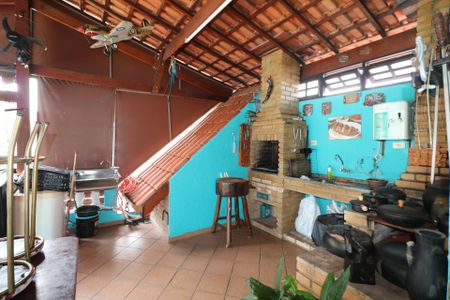 Casa à venda com 224m², 2 quartos e 5 vagas Casa à venda com 224m², 2 quartos e 5 vagasÁrea Gourmet