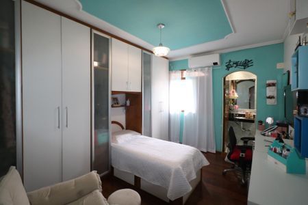 Casa à venda com 224m², 2 quartos e 5 vagas Casa à venda com 224m², 2 quartos e 5 vagasSuíte 1