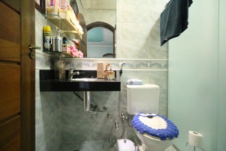 Casa à venda com 224m², 2 quartos e 5 vagas Casa à venda com 224m², 2 quartos e 5 vagasBanheiro da Suíte 1