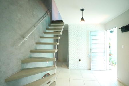 Casa à venda com 224m², 2 quartos e 5 vagas Casa à venda com 224m², 2 quartos e 5 vagasEdícula