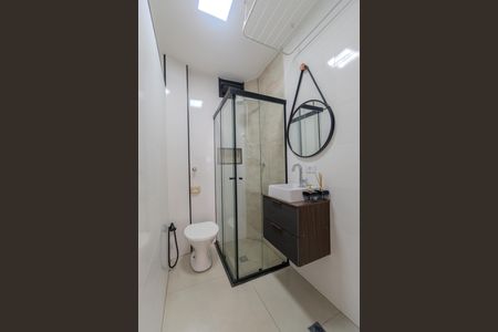 Banheiro de kitnet/studio à venda com 1 quarto, 30m² em Bela Vista, São Paulo