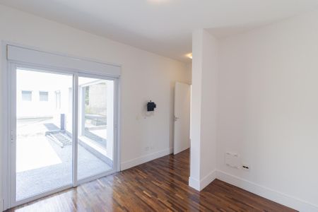 Suíte 1 de casa de condomínio para alugar com 4 quartos, 450m² em Terras do Madeira, Carapicuíba