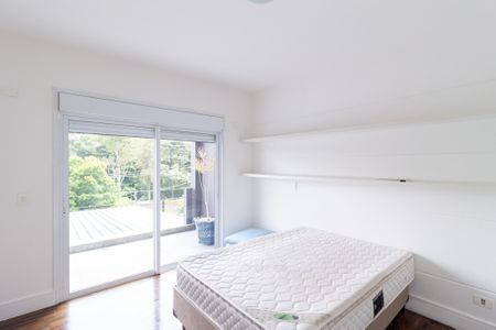 Casa de condomínio para alugar com 450m², 4 quartos e 6 vagas Casa de condomínio para alugar com 450m², 4 quartos e 6 vagasSuíte 2