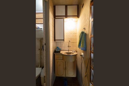 Banheiro de apartamento à venda com 1 quarto, 40m² em Conjunto Residencial José Bonifácio, São Paulo