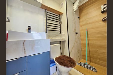 Apartamento à venda com 37m², 2 quartos e sem vaga Apartamento à venda com 37m², 2 quartos e sem vagaBanheiro