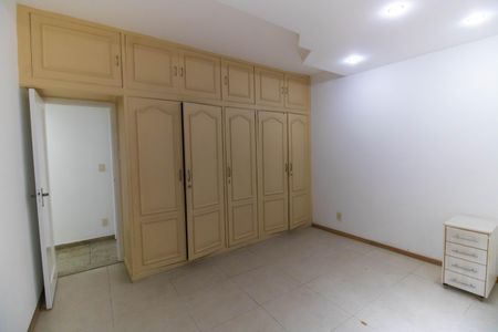 Apartamento à venda com 110m², 3 quartos e 1 vagaQuarto 2