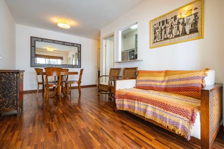 Apartamento à venda com 57m², 2 quartos e 1 vaga Apartamento à venda com 57m², 2 quartos e 1 vagaSala/Cozinha