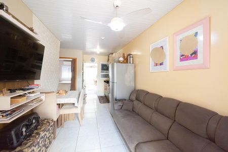 Casa à venda com 3 quartos, 70m² em Olaria, Canoas