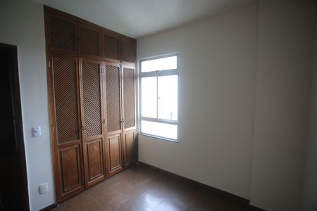 Apartamento à venda com 110m², 3 quartos e 2 vagasQuarto 2