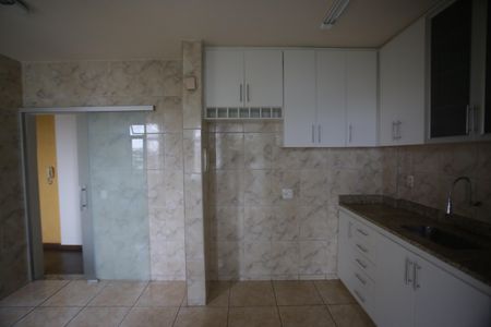 Apartamento à venda com 110m², 3 quartos e 2 vagasCozinha