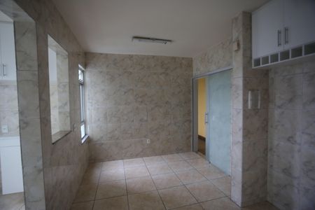 Apartamento à venda com 110m², 3 quartos e 2 vagasCozinha