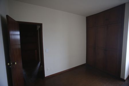 Apartamento à venda com 110m², 3 quartos e 2 vagasQuarto