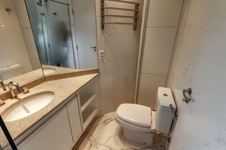 Apartamento para alugar com 116m², 3 quartos e 2 vagas Apartamento para alugar com 116m², 3 quartos e 2 vagasBanheiro da Suíte 2