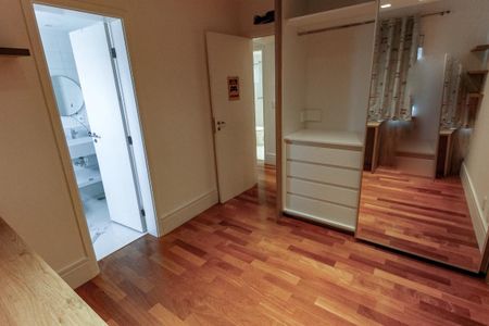 Apartamento para alugar com 116m², 3 quartos e 2 vagas Apartamento para alugar com 116m², 3 quartos e 2 vagasSuíte 1