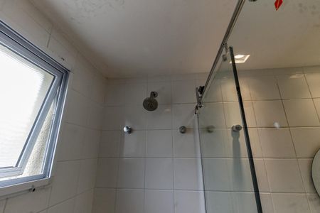 Apartamento para alugar com 116m², 3 quartos e 2 vagas Apartamento para alugar com 116m², 3 quartos e 2 vagasBanheiro da Suíte 1 - chuveiro