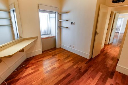 Apartamento para alugar com 116m², 3 quartos e 2 vagas Apartamento para alugar com 116m², 3 quartos e 2 vagasSuíte 2