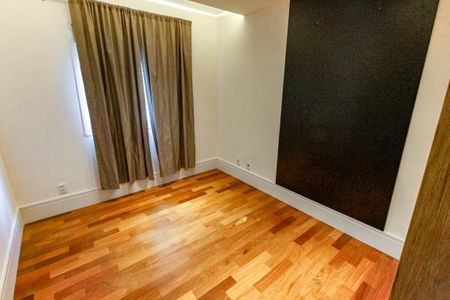 Apartamento para alugar com 116m², 3 quartos e 2 vagas Apartamento para alugar com 116m², 3 quartos e 2 vagasQuarto