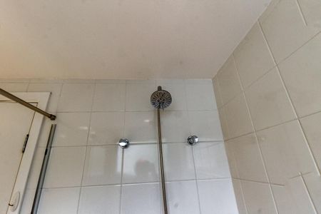 Apartamento para alugar com 116m², 3 quartos e 2 vagas Apartamento para alugar com 116m², 3 quartos e 2 vagasBanheiro da Suíte 2 - chuveiro