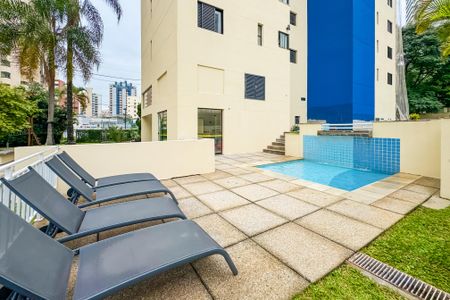 Apartamento à venda com 118m², 3 quartos e 2 vagas Apartamento à venda com 118m², 3 quartos e 2 vagasPiscina