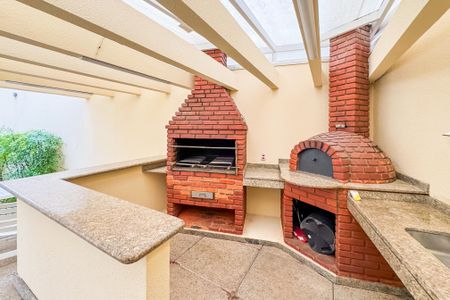 Apartamento à venda com 118m², 3 quartos e 2 vagas Apartamento à venda com 118m², 3 quartos e 2 vagasChurrasqueira